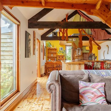 Serene Bantry Bay Retreat *