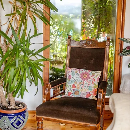 Serene Bantry Bay Retreat Semesterbostad *