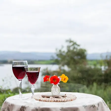 Semesterbostad Serene Bantry Bay Retreat