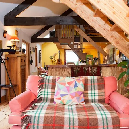 Dom wakacyjny Serene Bay Retreat Bantry